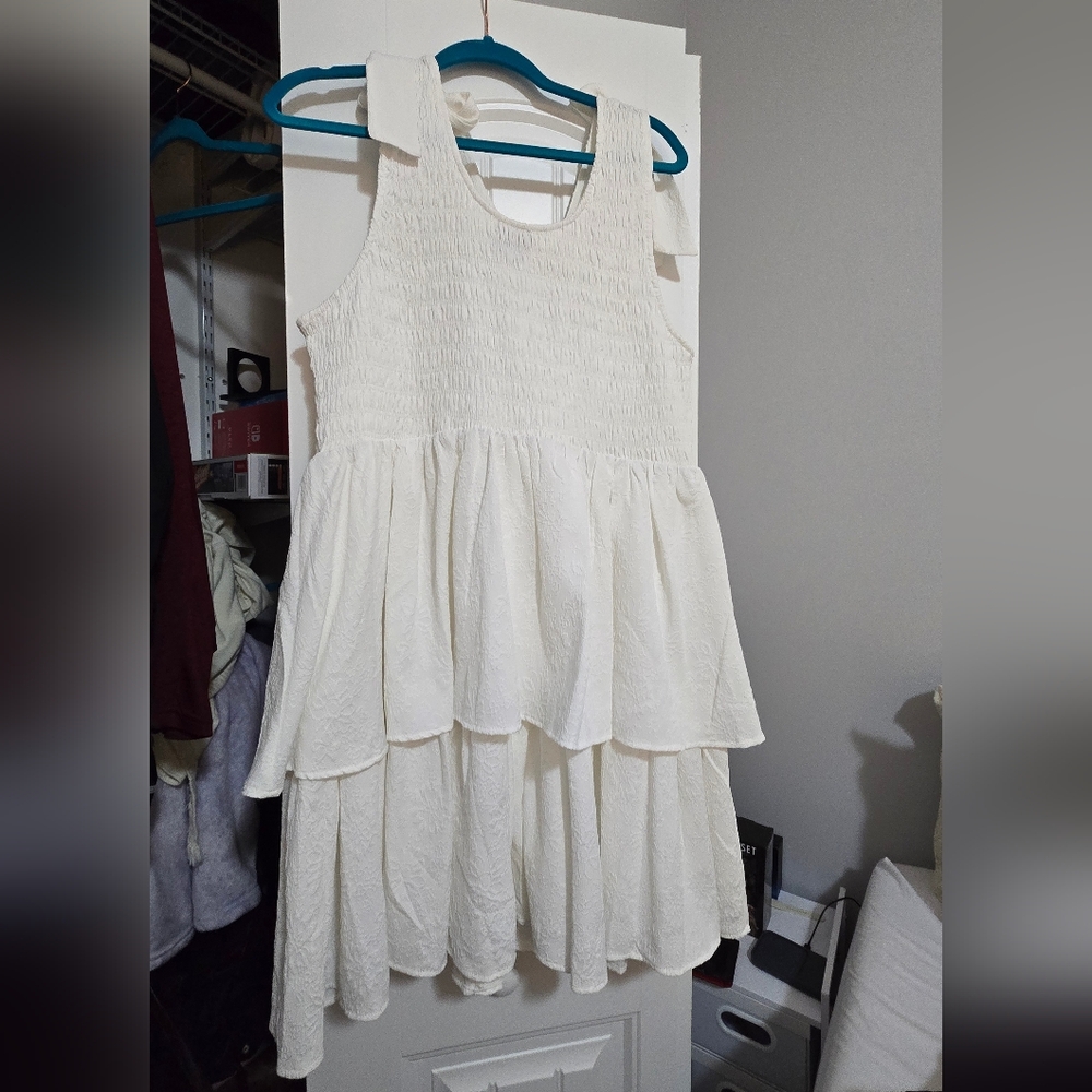 ARULA White Dress - Picture 2 of 6